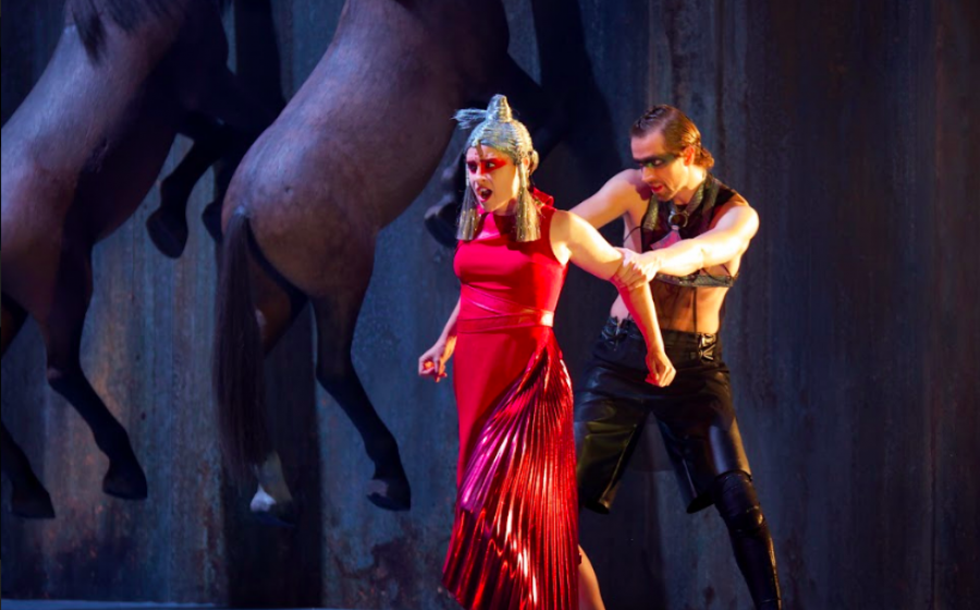 Until the Lions Choreography: Shobana Jeyasingh Image: Floriaan Ganzevoort