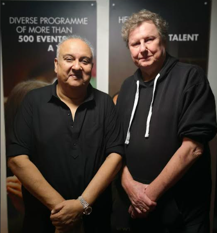 Shujaat Husain Khan and Ken Hunt © Santosh Dass/Swing 51 Archives