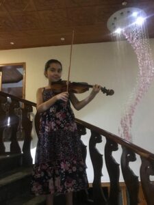 Read more about the article The pull of the strings, Luton to Islamabad.